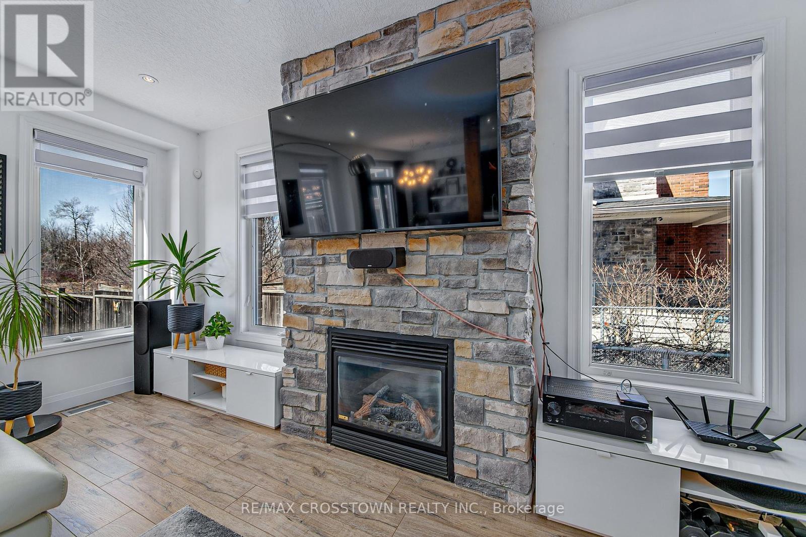56 Graihawk Drive, Barrie, Ontario  L4N 6G7 - Photo 8 - S12181343