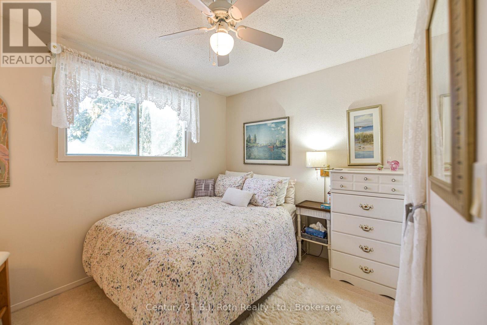 24 Champlain Street, Orillia, Ontario  L3V 2G7 - Photo 25 - S12115354