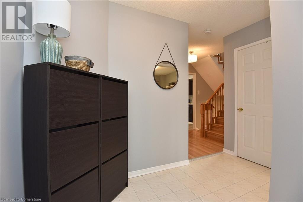 Property at 27 PIRIE Drive image 5