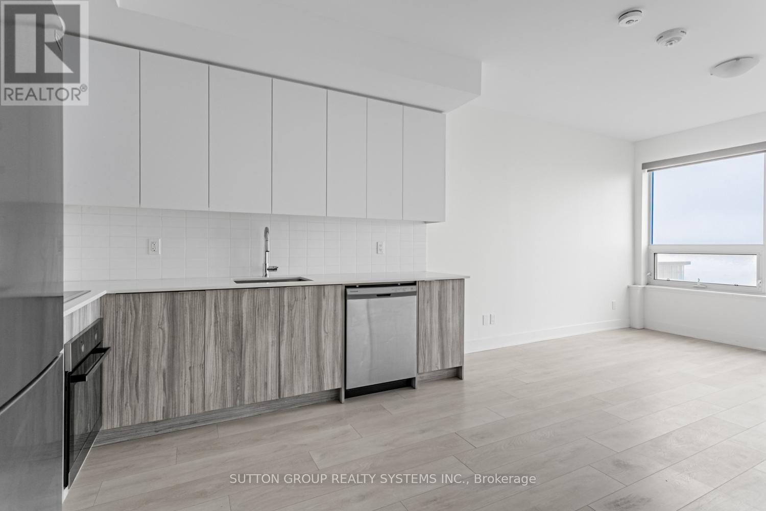1906 - 297 Oak Walk Drive, Oakville (Ro River Oaks), Ontario  L6H 3R6 - Photo 13 - W12181170