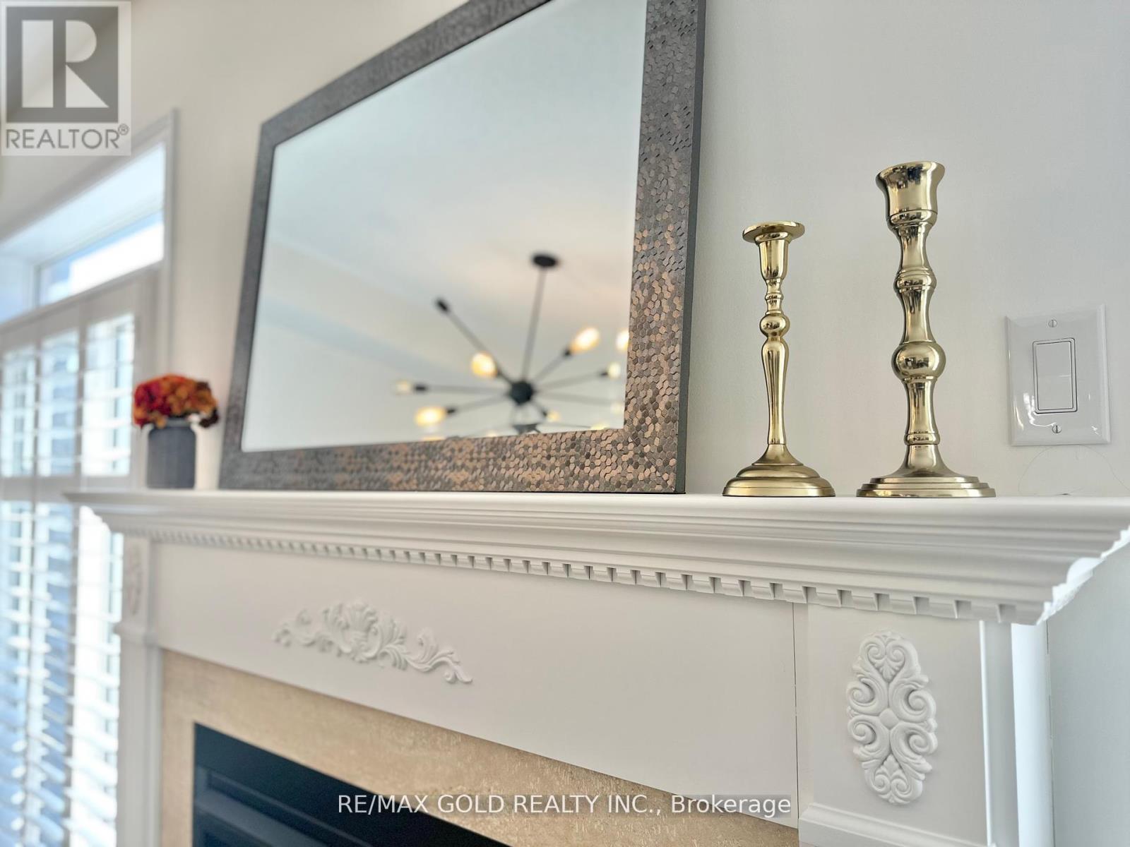 111 Huguenot Road, Oakville, Ontario  L6H 0M3 - Photo 15 - W12181171