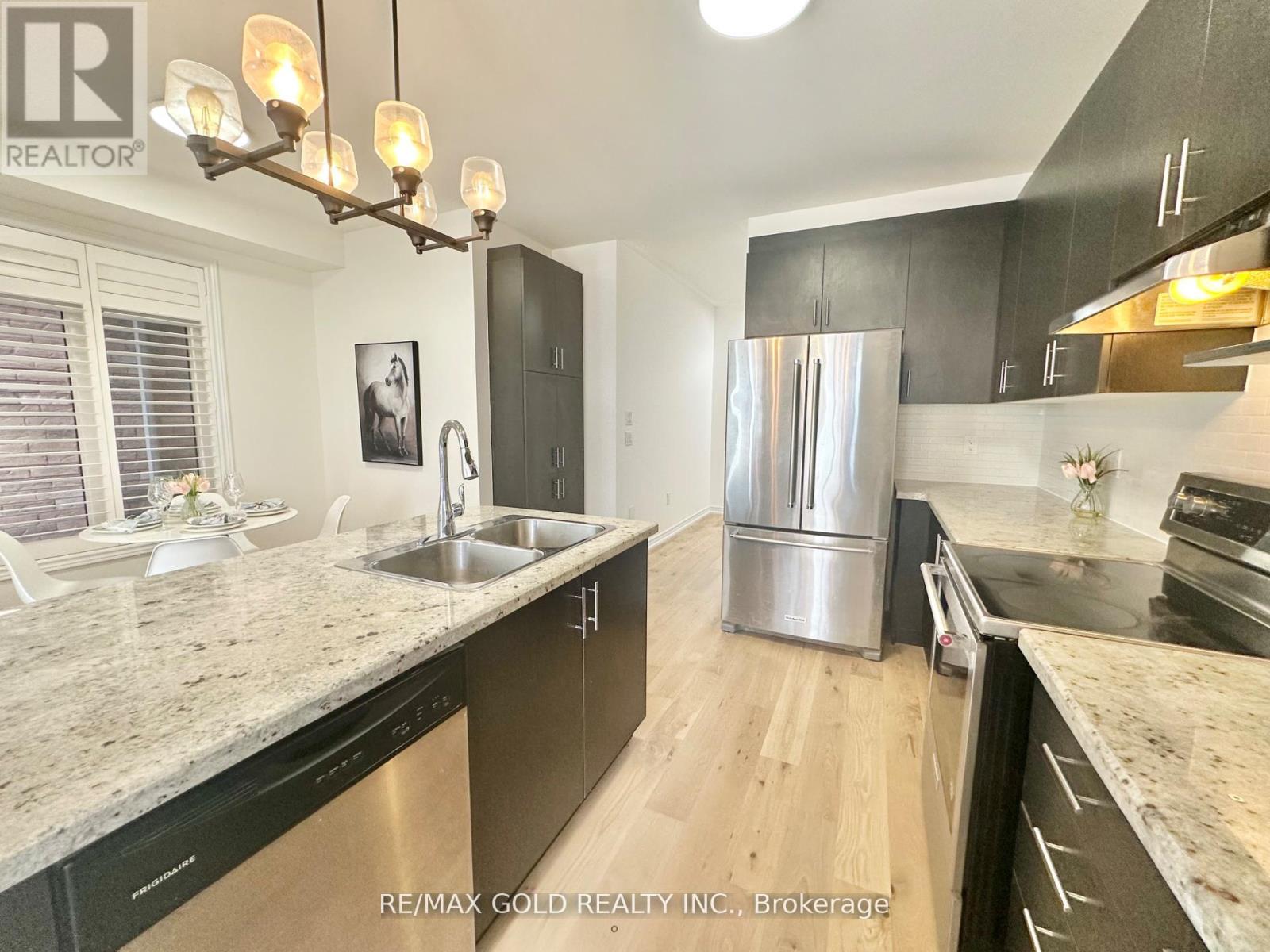 111 Huguenot Road, Oakville (Go Glenorchy), Ontario  L6H 0M3 - Photo 24 - W12181171