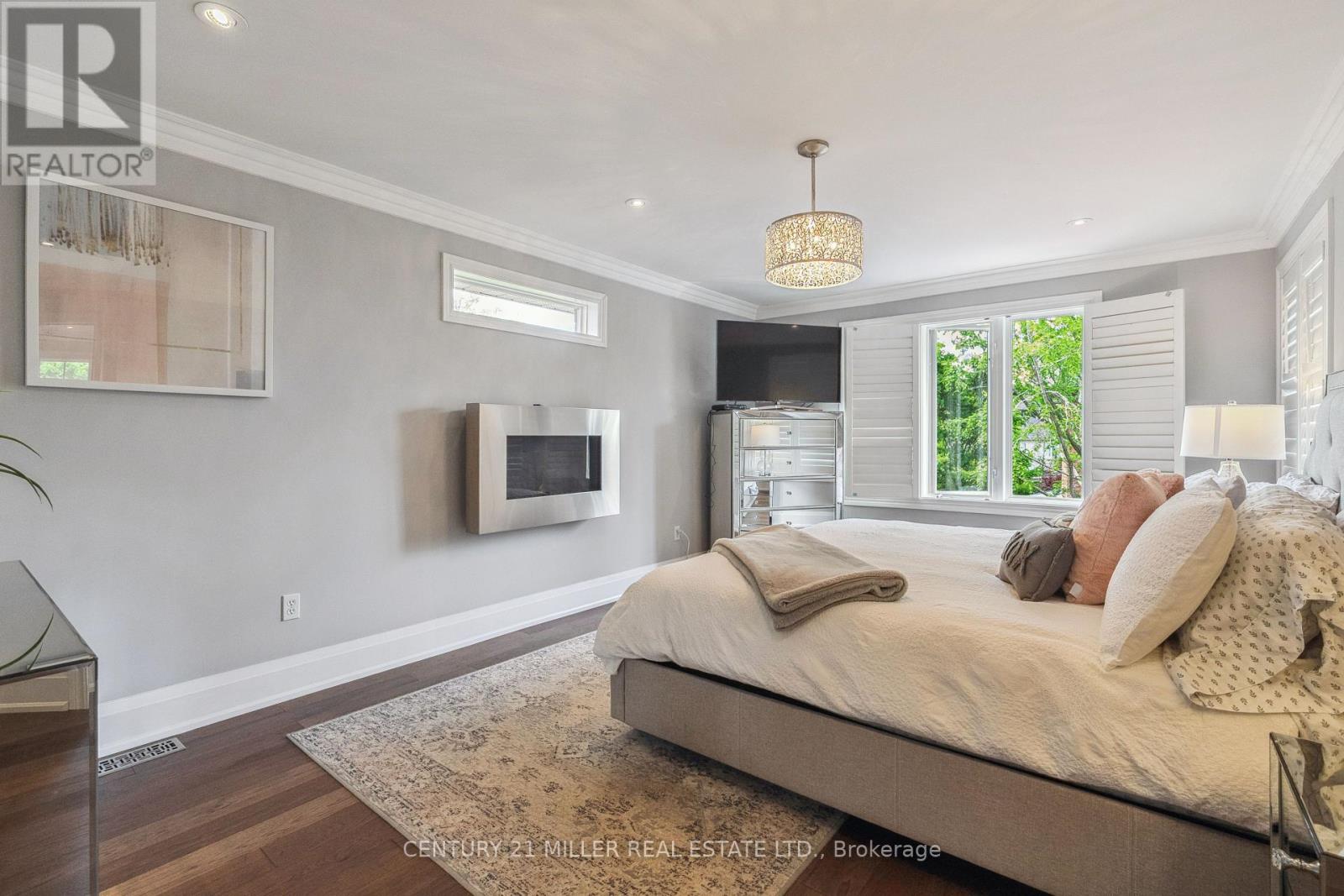 2074 Springdale Road, Oakville, Ontario  L6M 4C7 - Photo 17 - W12181175