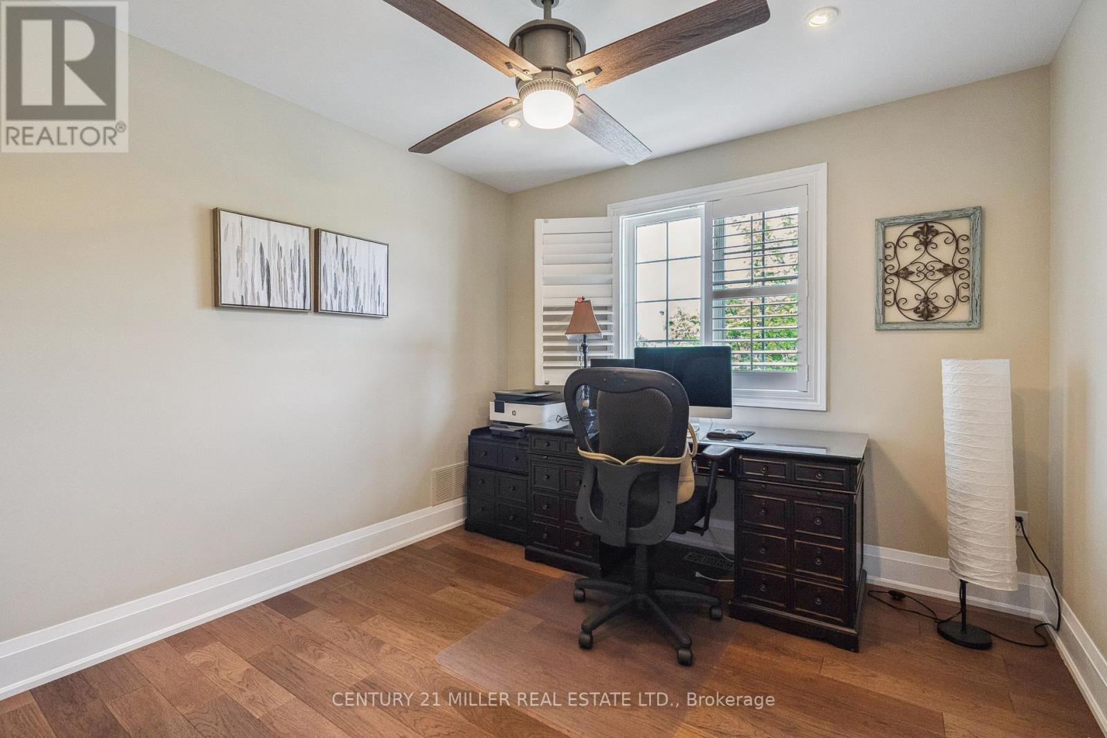 2074 Springdale Road, Oakville, Ontario  L6M 4C7 - Photo 21 - W12181175