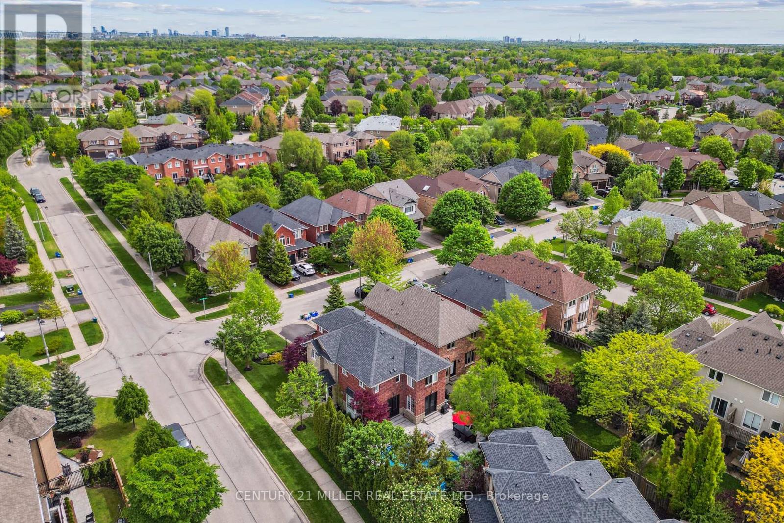 2074 Springdale Road, Oakville, Ontario  L6M 4C7 - Photo 29 - W12181175