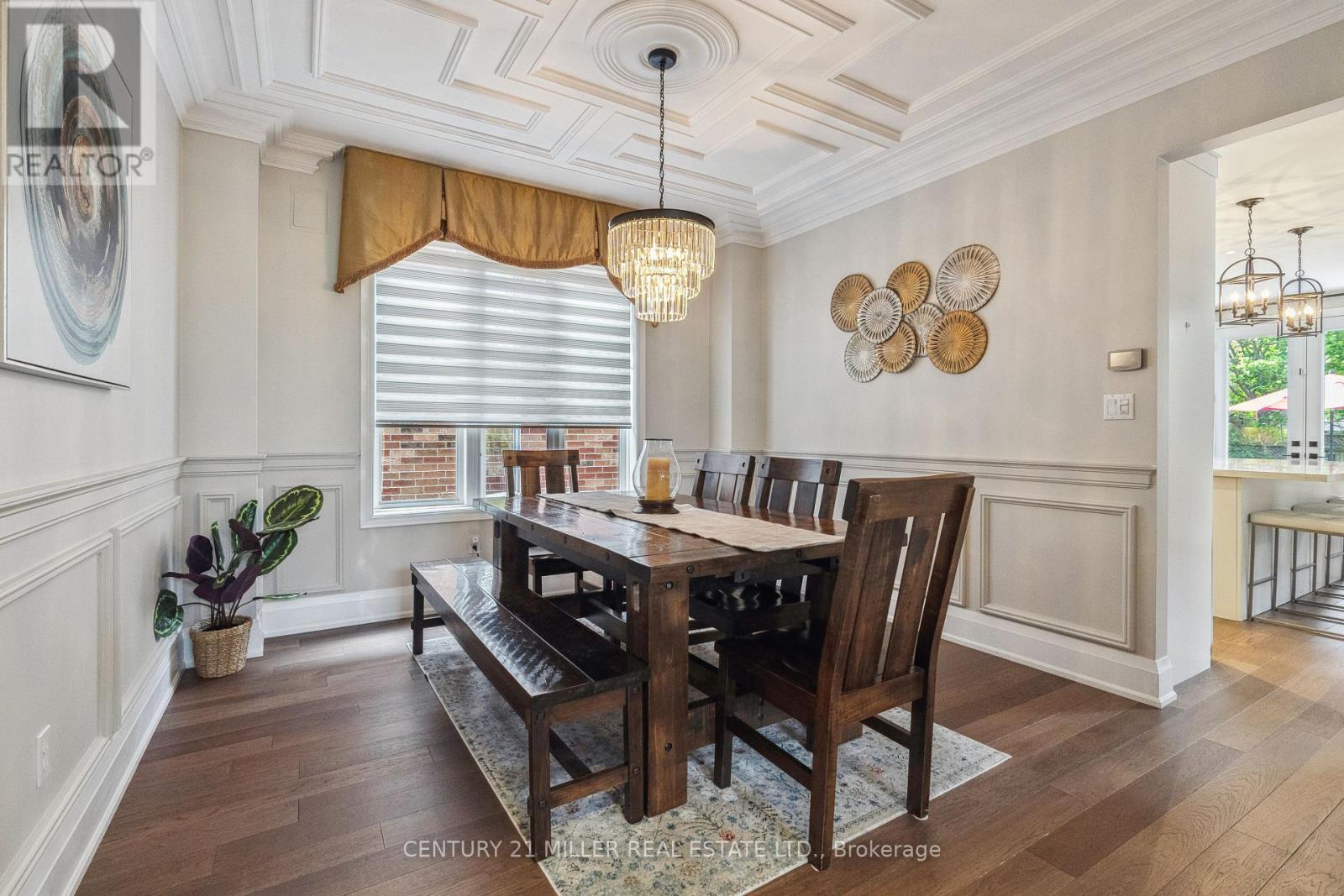 2074 Springdale Road, Oakville, Ontario  L6M 4C7 - Photo 7 - W12181175