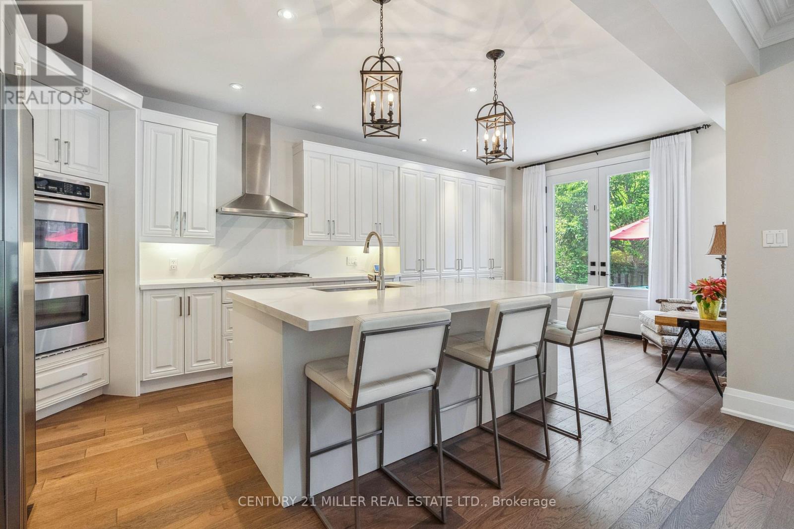 2074 Springdale Road, Oakville, Ontario  L6M 4C7 - Photo 9 - W12181175