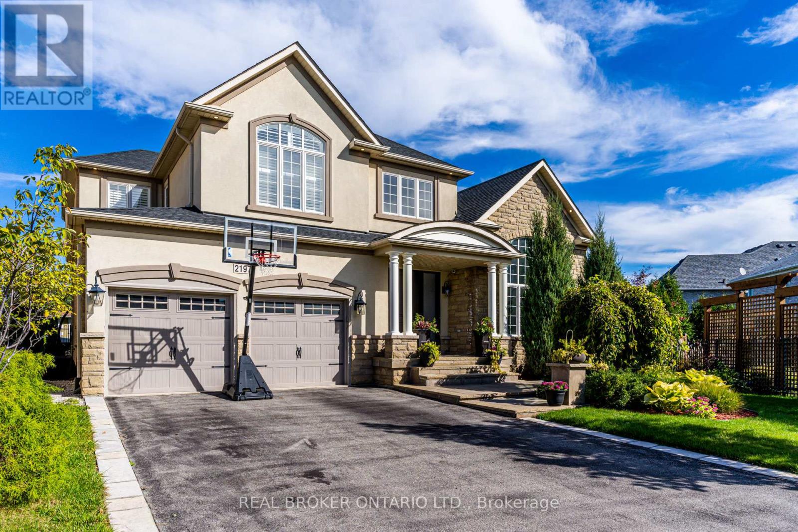 2197 WUTHERING HEIGHTS WAY, oakville (bc bronte creek), Ontario