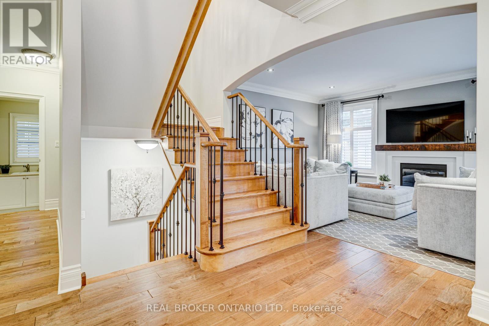 2197 Wuthering Heights Way, Oakville, Ontario  L6M 0A3 - Photo 11 - W12181211