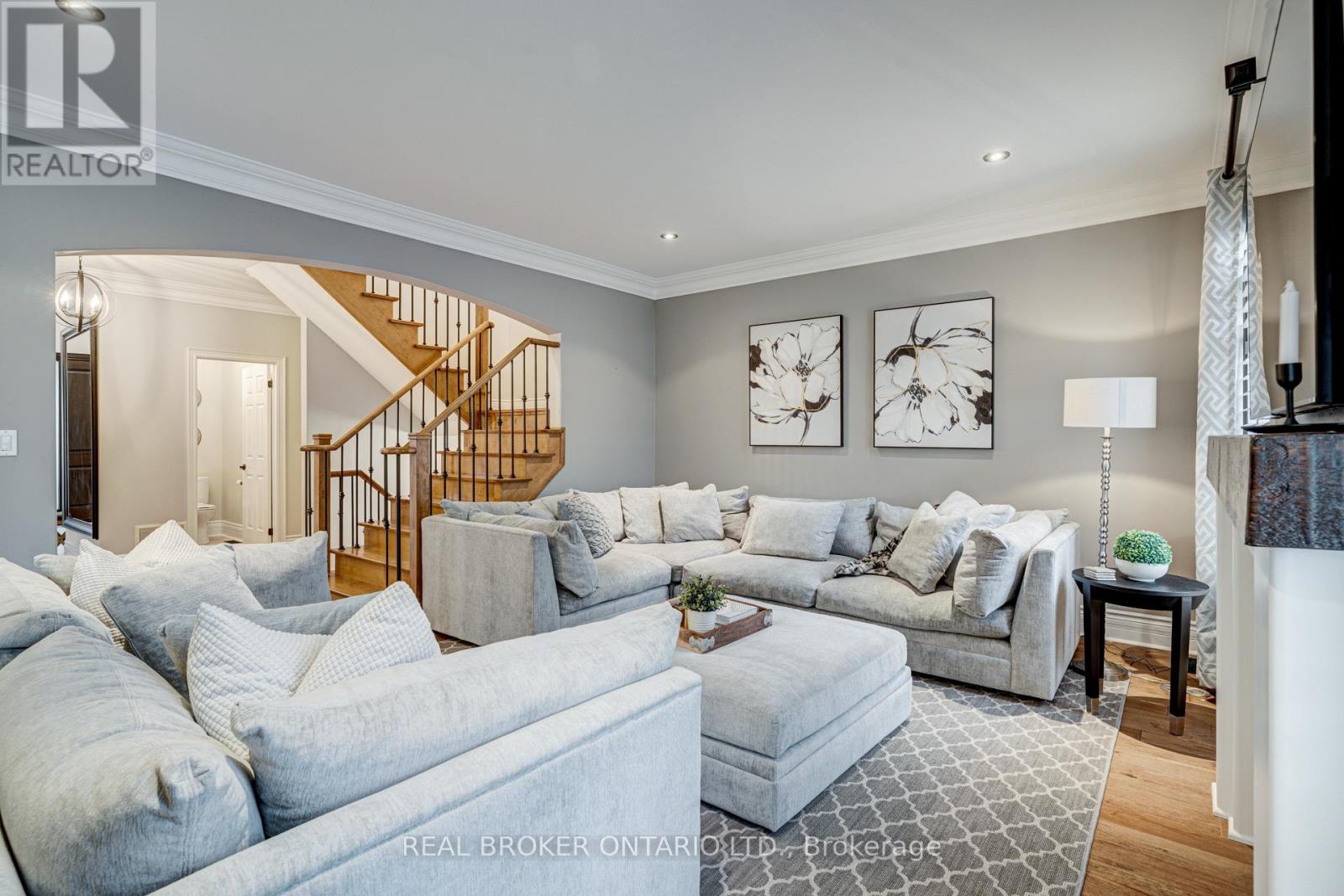 2197 Wuthering Heights Way, Oakville, Ontario  L6M 0A3 - Photo 13 - W12181211