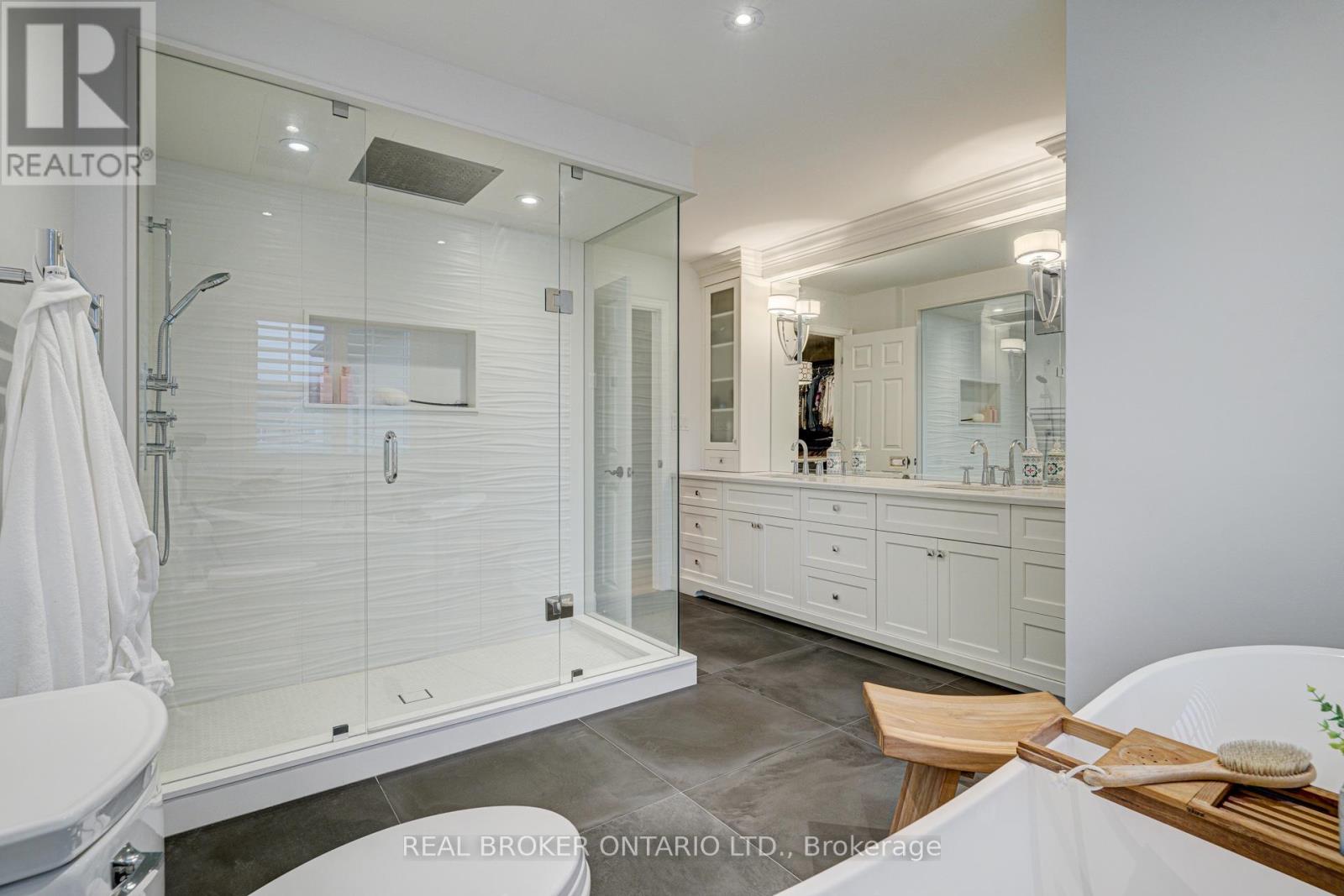 2197 Wuthering Heights Way, Oakville (Bc Bronte Creek), Ontario  L6M 0A3 - Photo 22 - W12181211