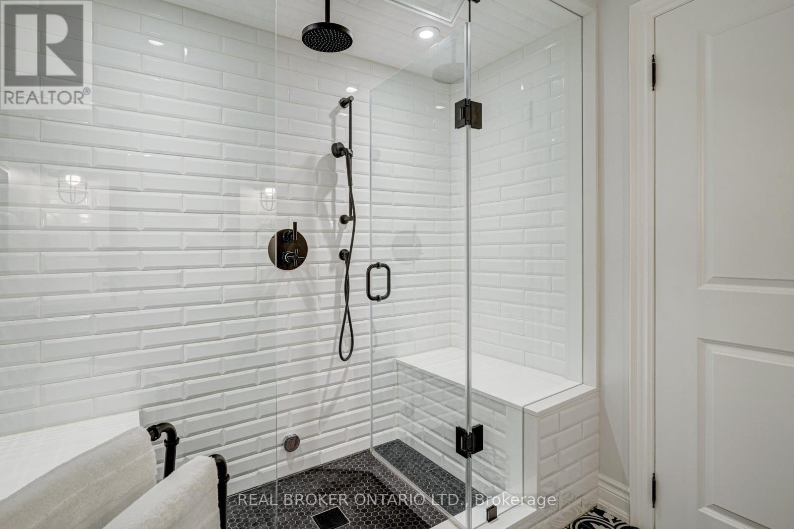 2197 Wuthering Heights Way, Oakville, Ontario  L6M 0A3 - Photo 37 - W12181211