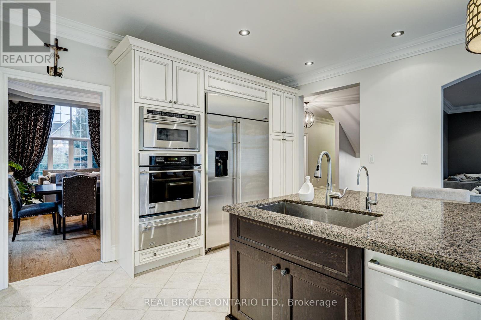 2197 Wuthering Heights Way, Oakville, Ontario  L6M 0A3 - Photo 9 - W12181211