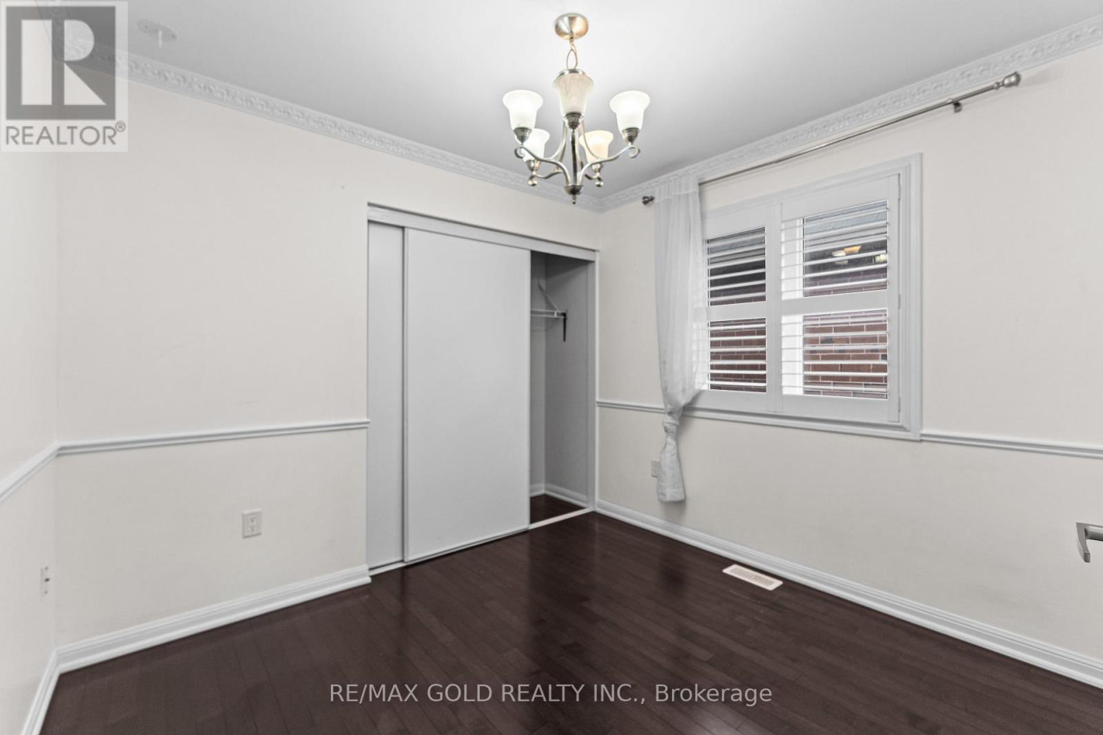 15 Agricola Road, Brampton (Northwest Brampton), Ontario  L7A 0V1 - Photo 12 - W12181250