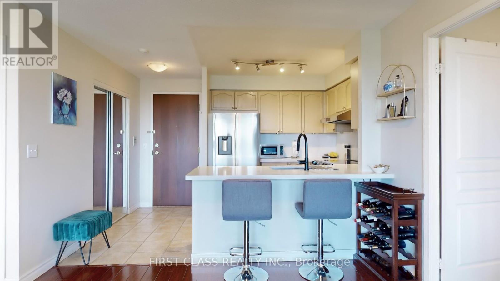 1201 - 2585 Erin Centre Boulevard, Mississauga (Central Erin Mills), Ontario  L5M 6Z7 - Photo 11 - W12181255