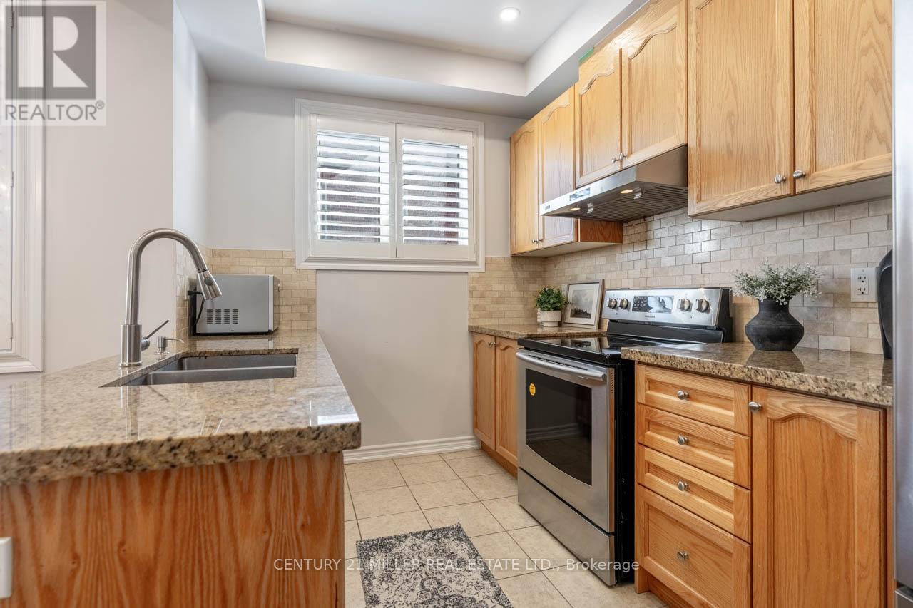 81 New Pines Trail, Brampton, Ontario  L6Z 0J1 - Photo 10 - W12181257
