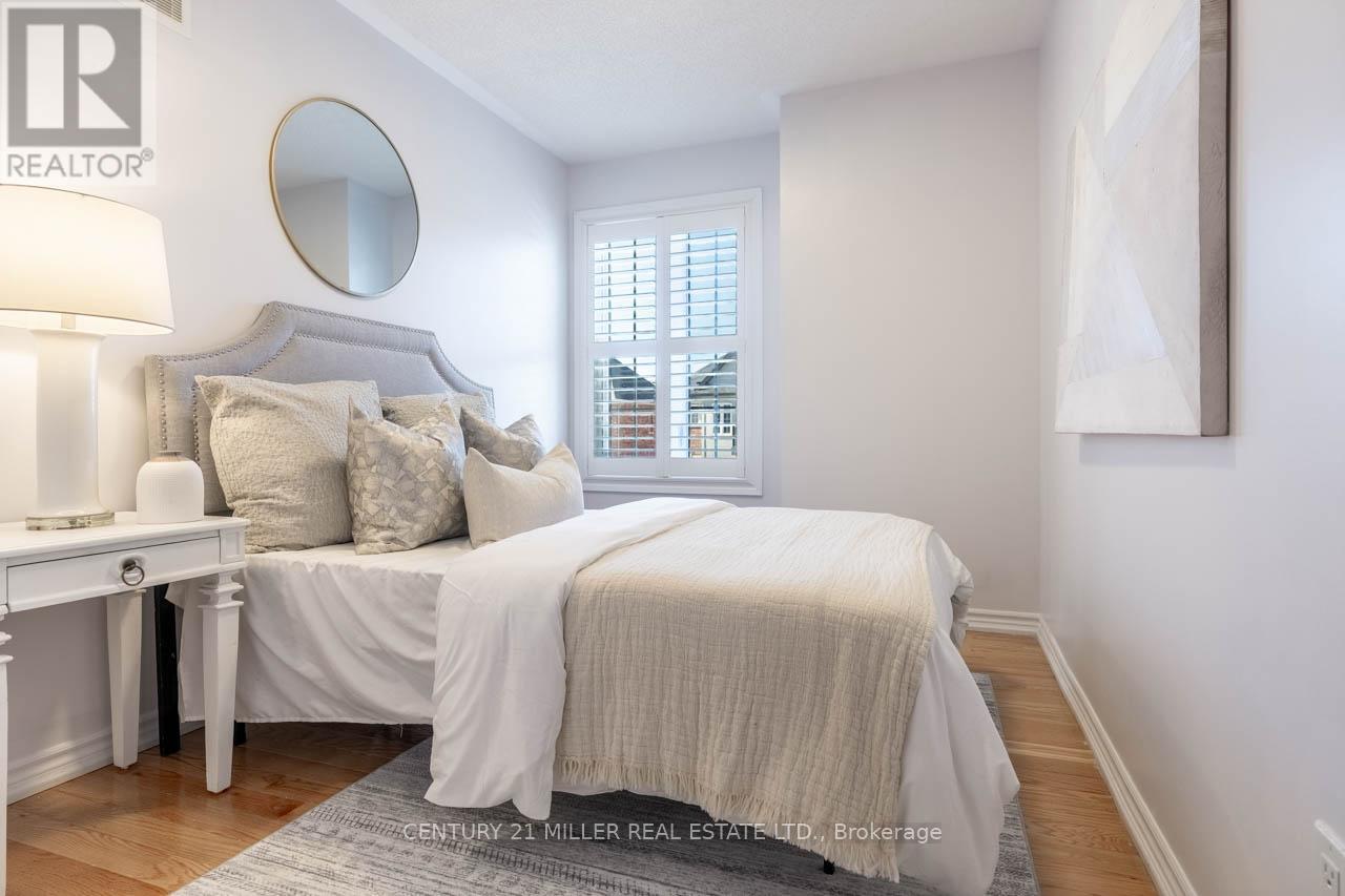 81 New Pines Trail, Brampton, Ontario  L6Z 0J1 - Photo 19 - W12181257