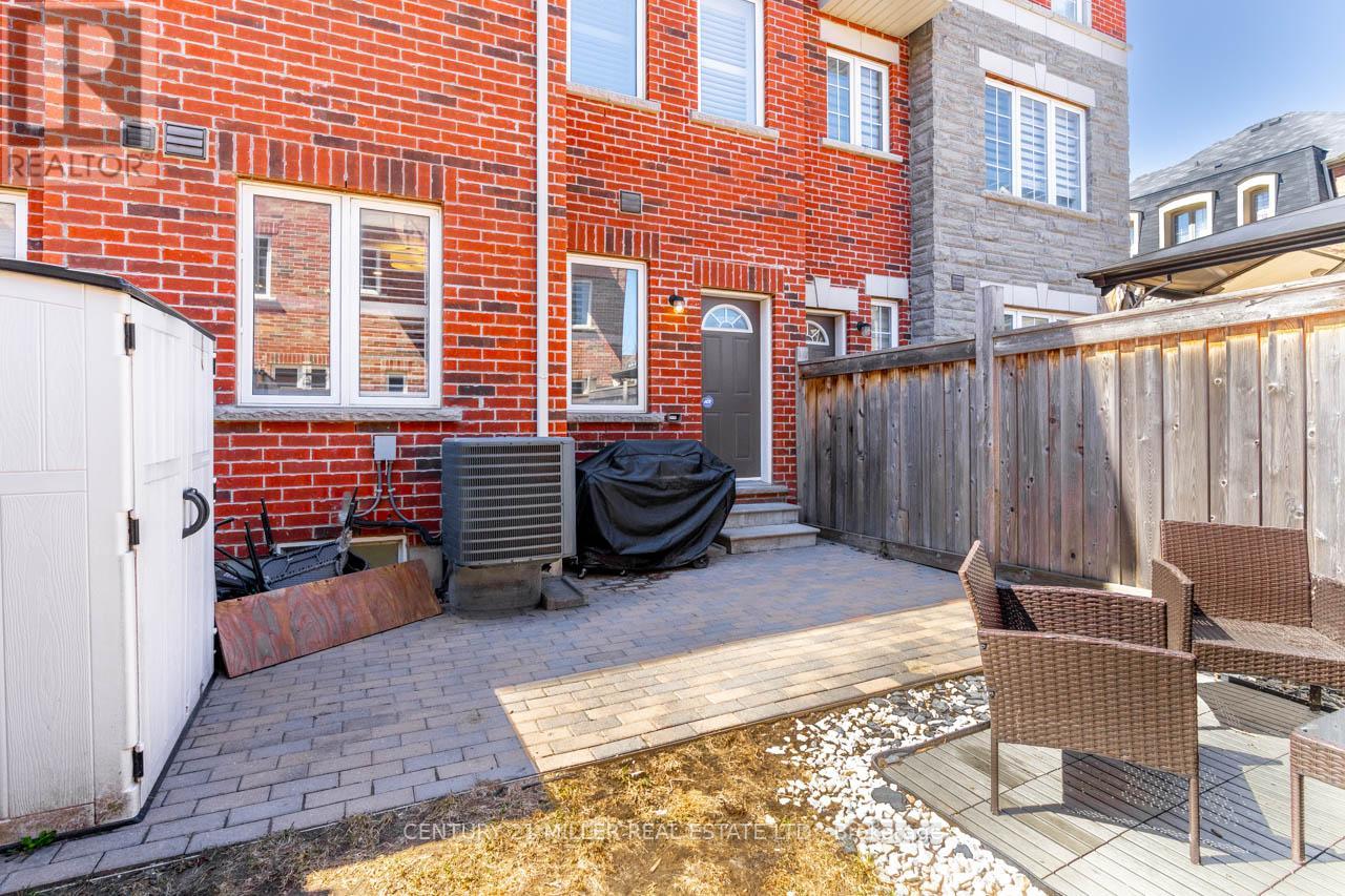 81 New Pines Trail, Brampton, Ontario  L6Z 0J1 - Photo 27 - W12181257