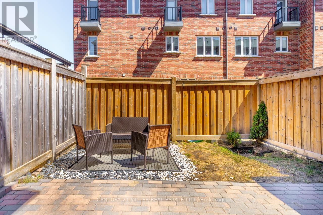 81 New Pines Trail, Brampton, Ontario  L6Z 0J1 - Photo 28 - W12181257