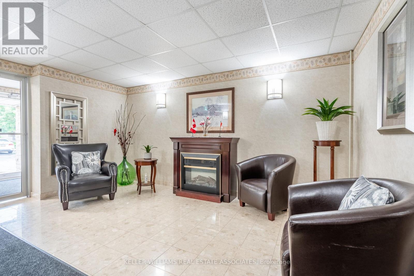 B208 - 216 Plains Road W, Burlington (Bayview), Ontario  L7T 4K9 - Photo 5 - W12181352