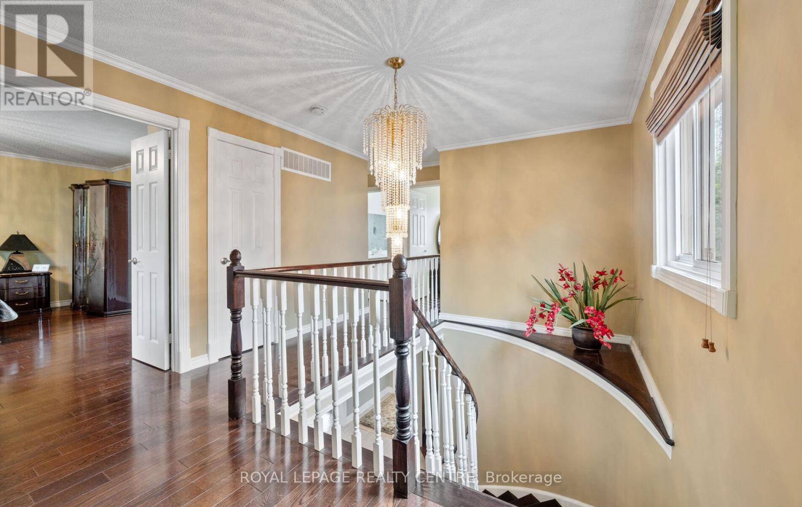 4383 Mayflower Drive, Mississauga, Ontario  L5R 1T4 - Photo 18 - W12181360