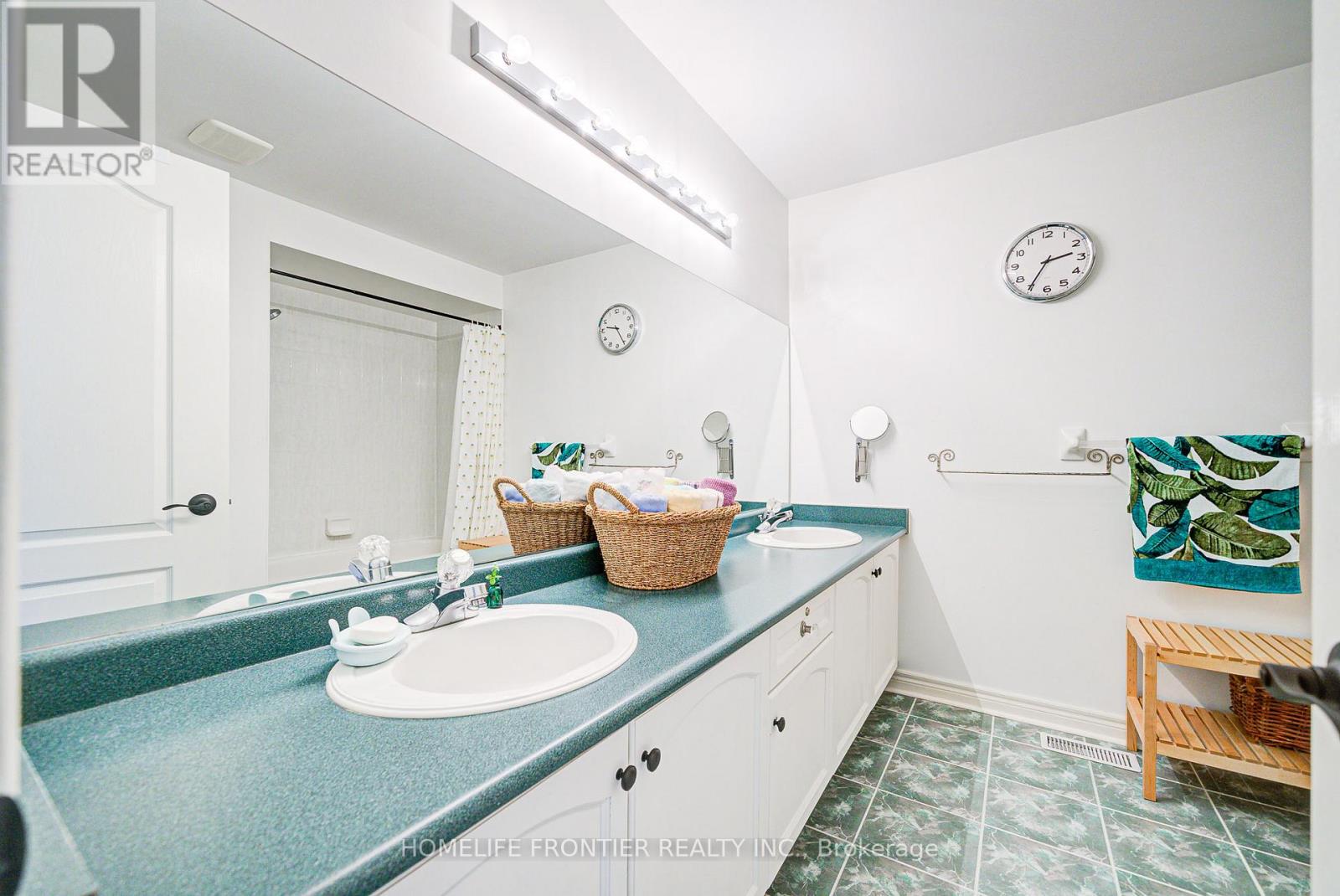 190 Forestwood Street, Richmond Hill, Ontario  L4S 1Y1 - Photo 32 - N12181215