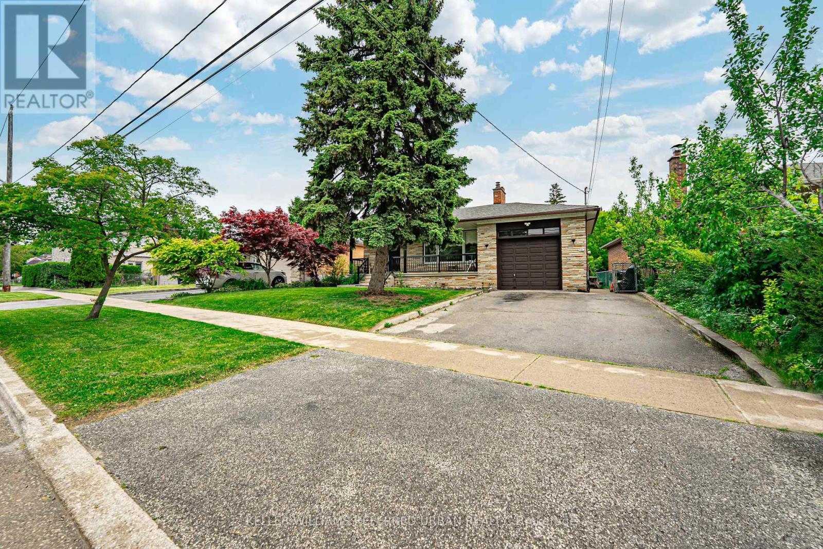 Main - 45 Culford Road, Toronto, Ontario  M6M 4J8 - Photo 5 - W12180136