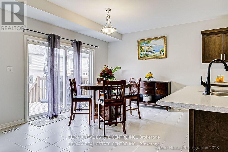 9 Overholt Drive, Thorold, Ontario  L2V 0G4 - Photo 7 - X12181185