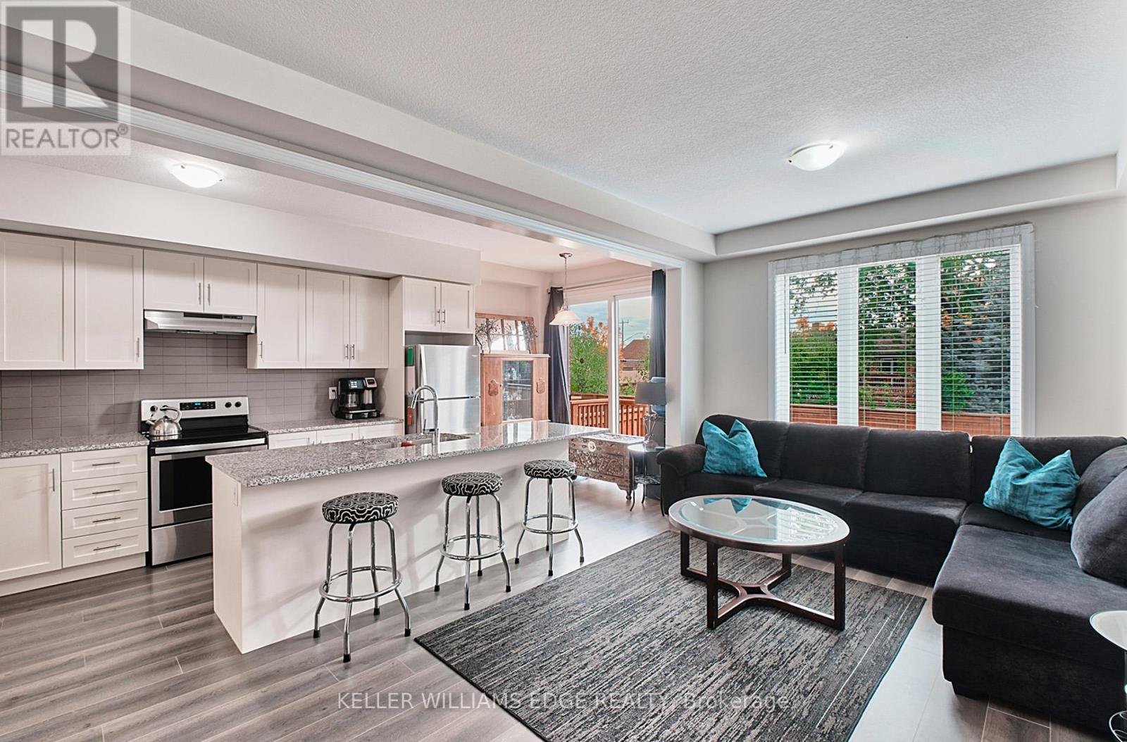 39 - 288 Glover Road, Hamilton, Ontario  L8E 5H6 - Photo 3 - X12181210