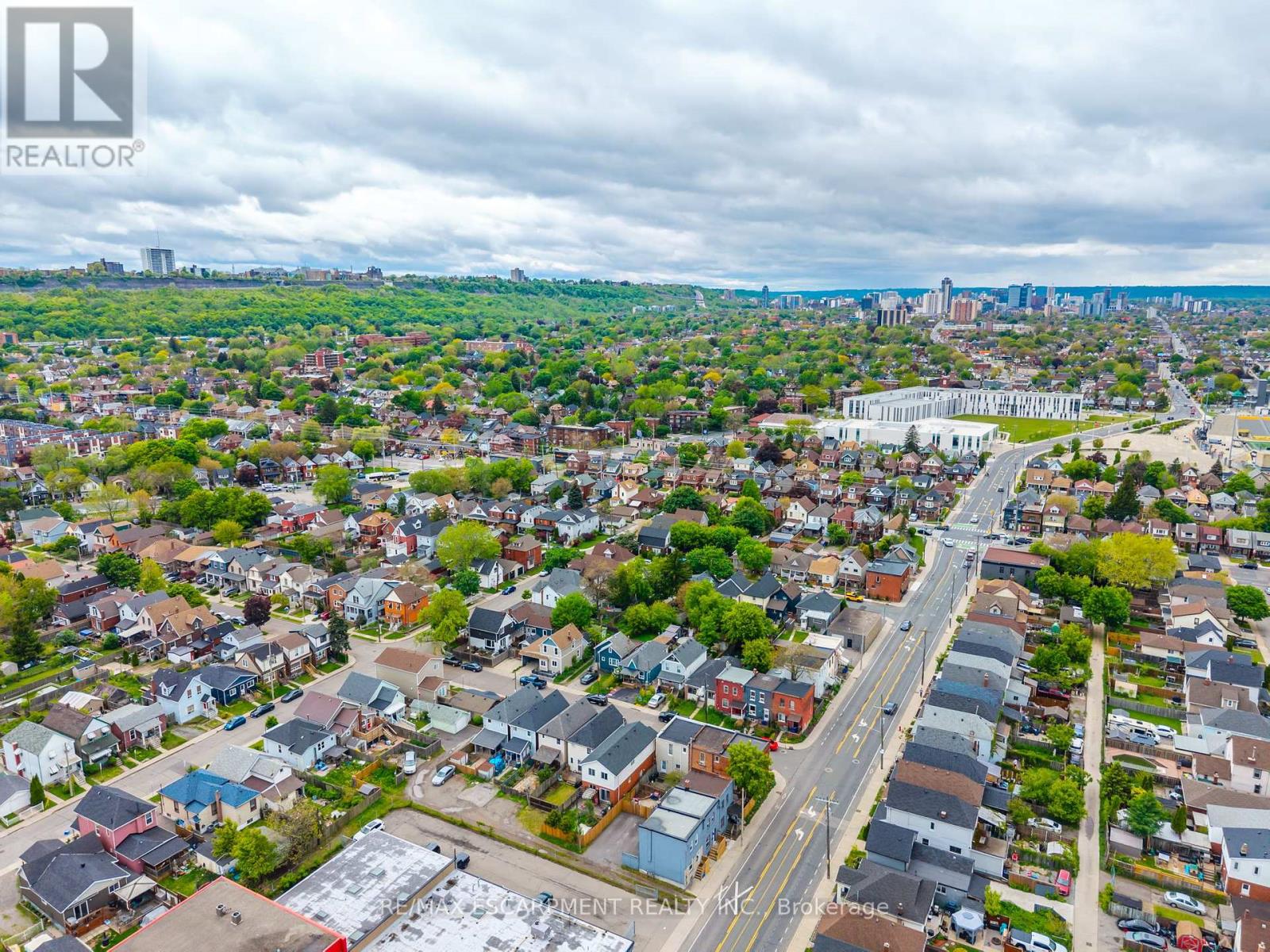 44 Fairview Avenue, Hamilton (Crown Point), Ontario  L8L 7B6 - Photo 44 - X12181323