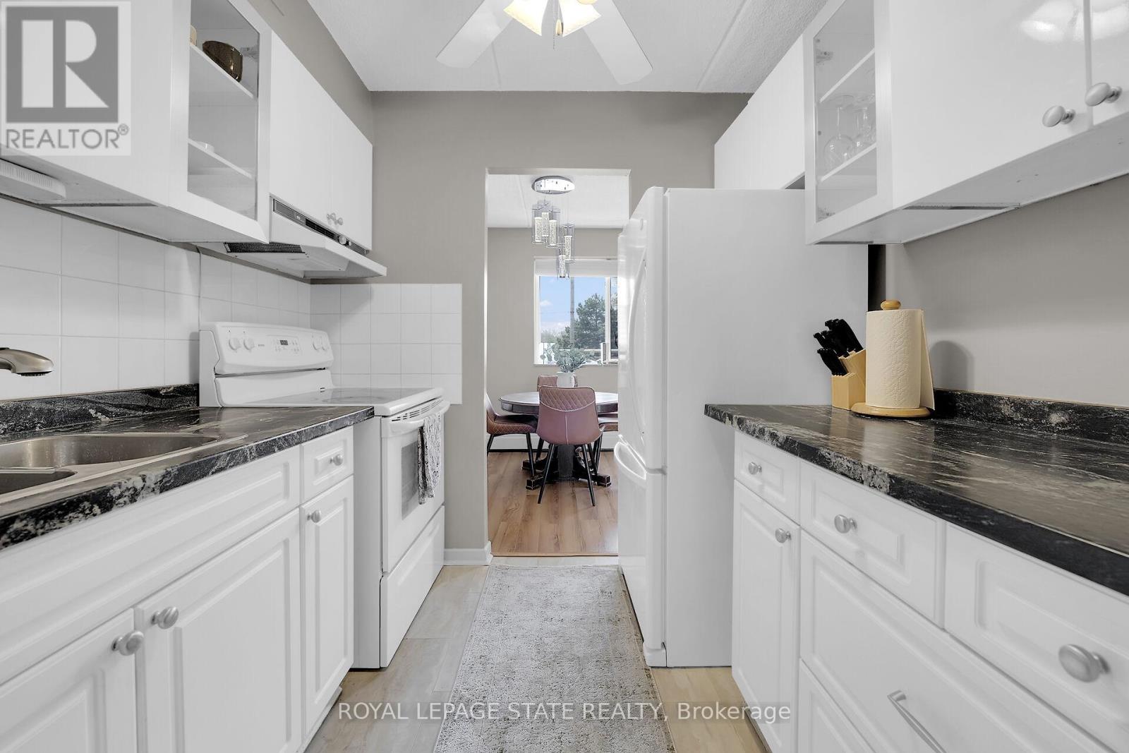 220 - 198 Scott Street, St. Catharines, Ontario  L2N 5T3 - Photo 14 - X12181337