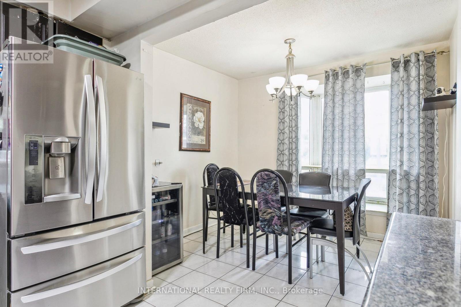 106 - 250 John Garland Boulevard, Toronto, Ontario  M9V 1N8 - Photo 17 - W12180514
