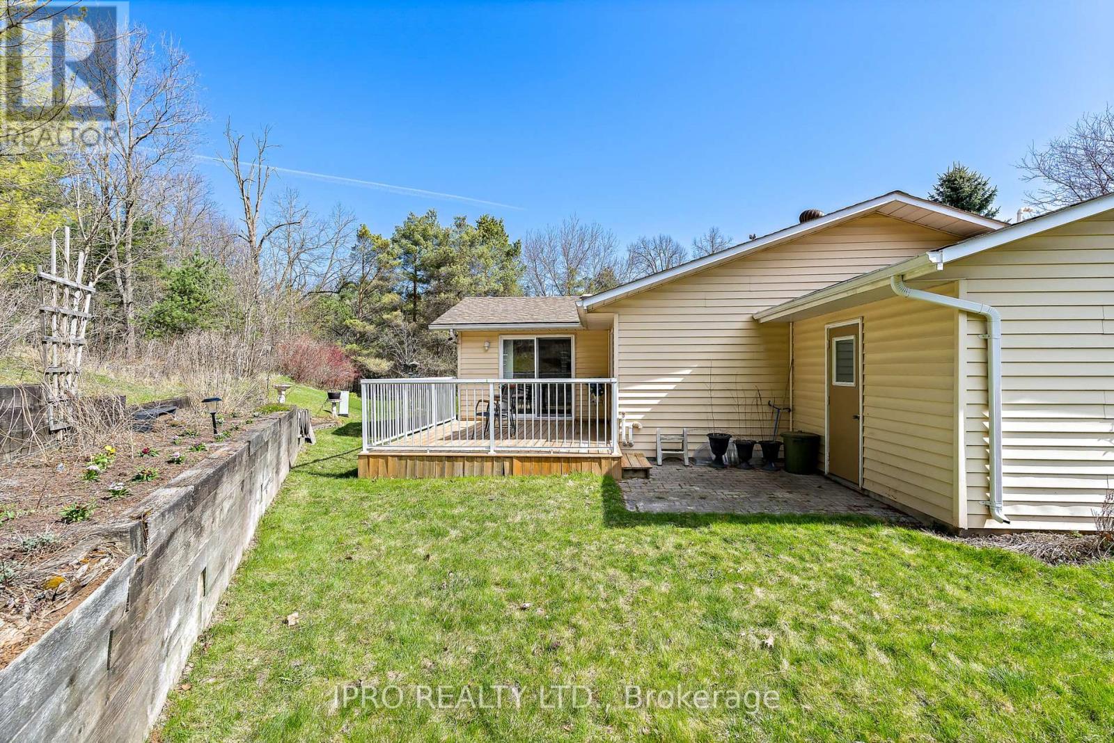 9 Balsam Court, New Tecumseth, Ontario  L0G 1W0 - Photo 23 - N11982263