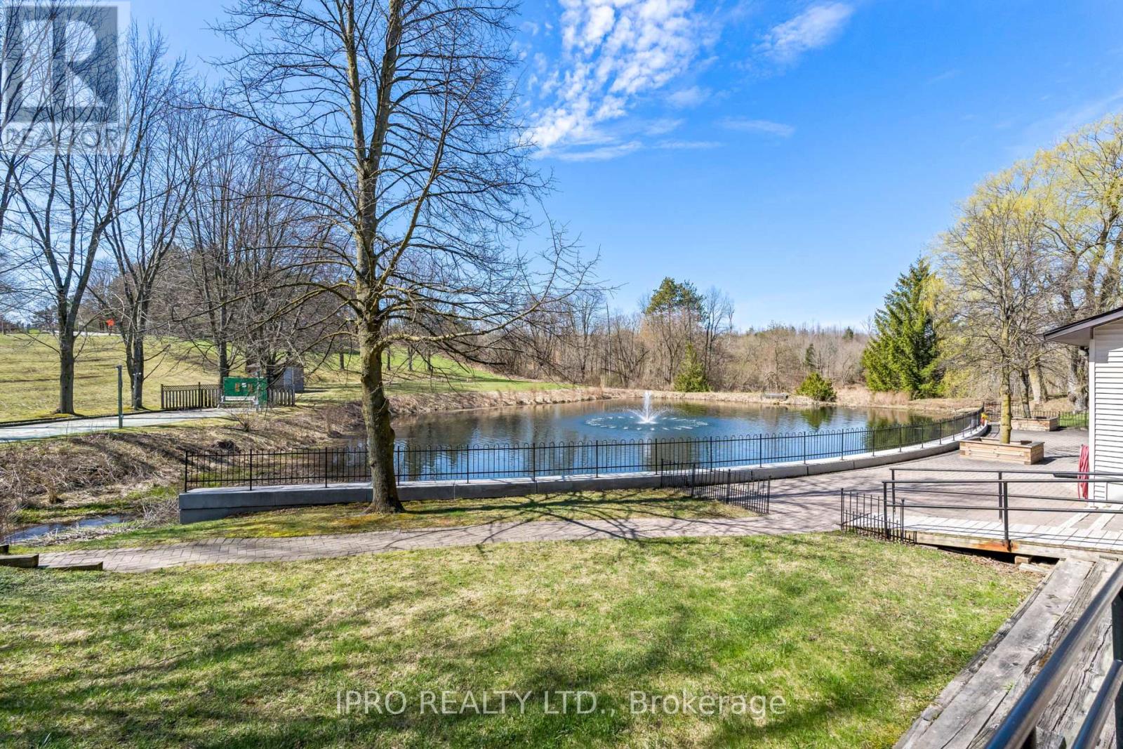 9 Balsam Court, New Tecumseth, Ontario  L0G 1W0 - Photo 32 - N11982263