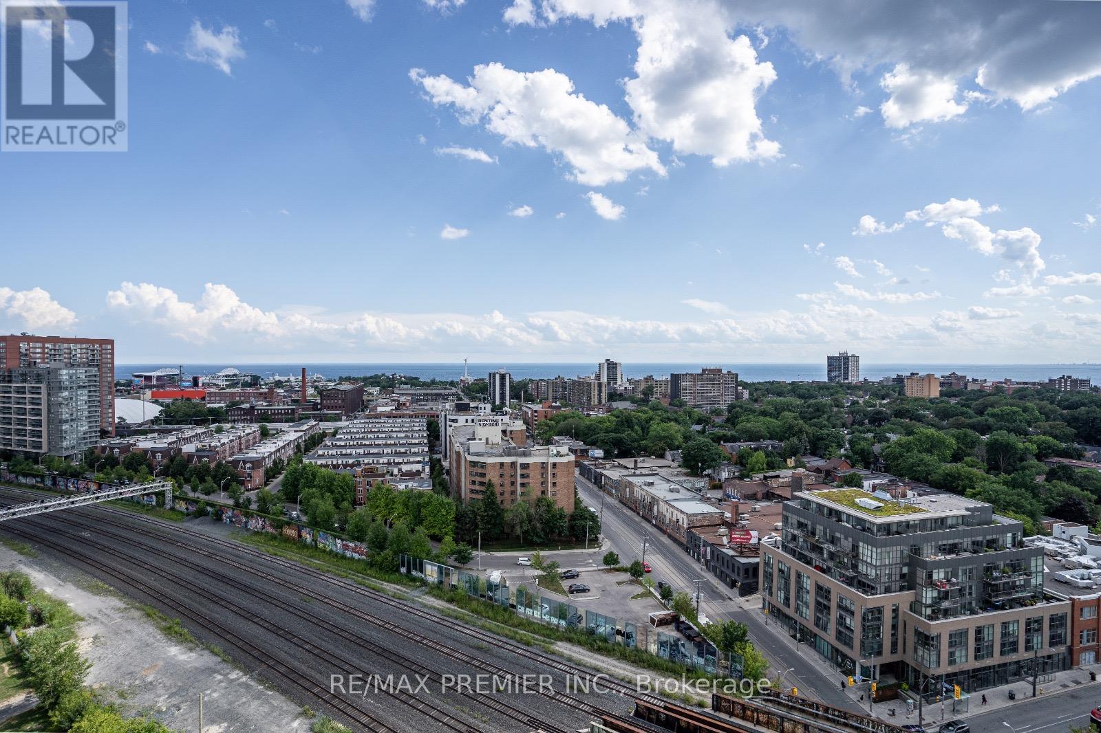 1706 - 20 Minowan Miikan Lane, Toronto, Ontario  M6J 0E5 - Photo 11 - C12181129