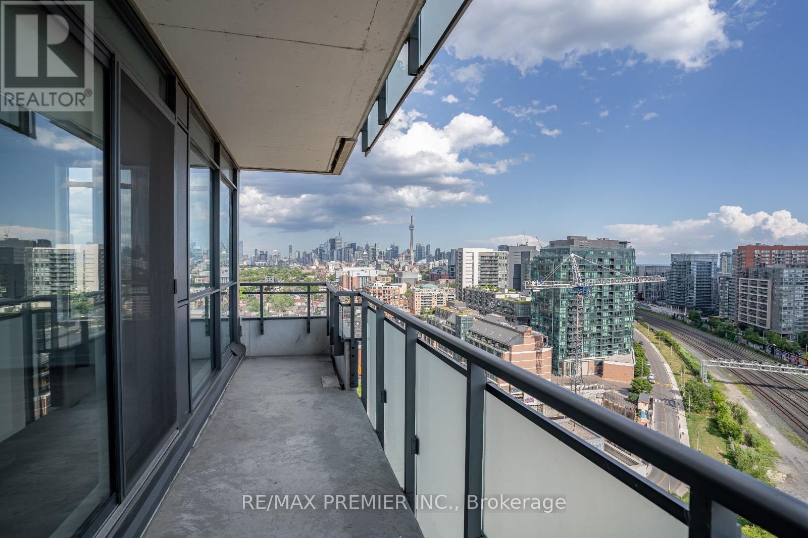 1706 - 20 Minowan Miikan Lane, Toronto, Ontario  M6J 0E5 - Photo 10 - C12181129