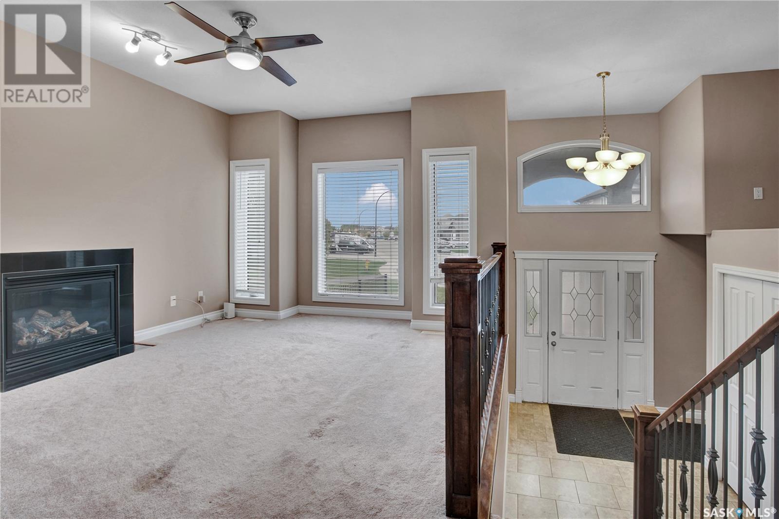 Property at 402 McKague CRESCENT image 3