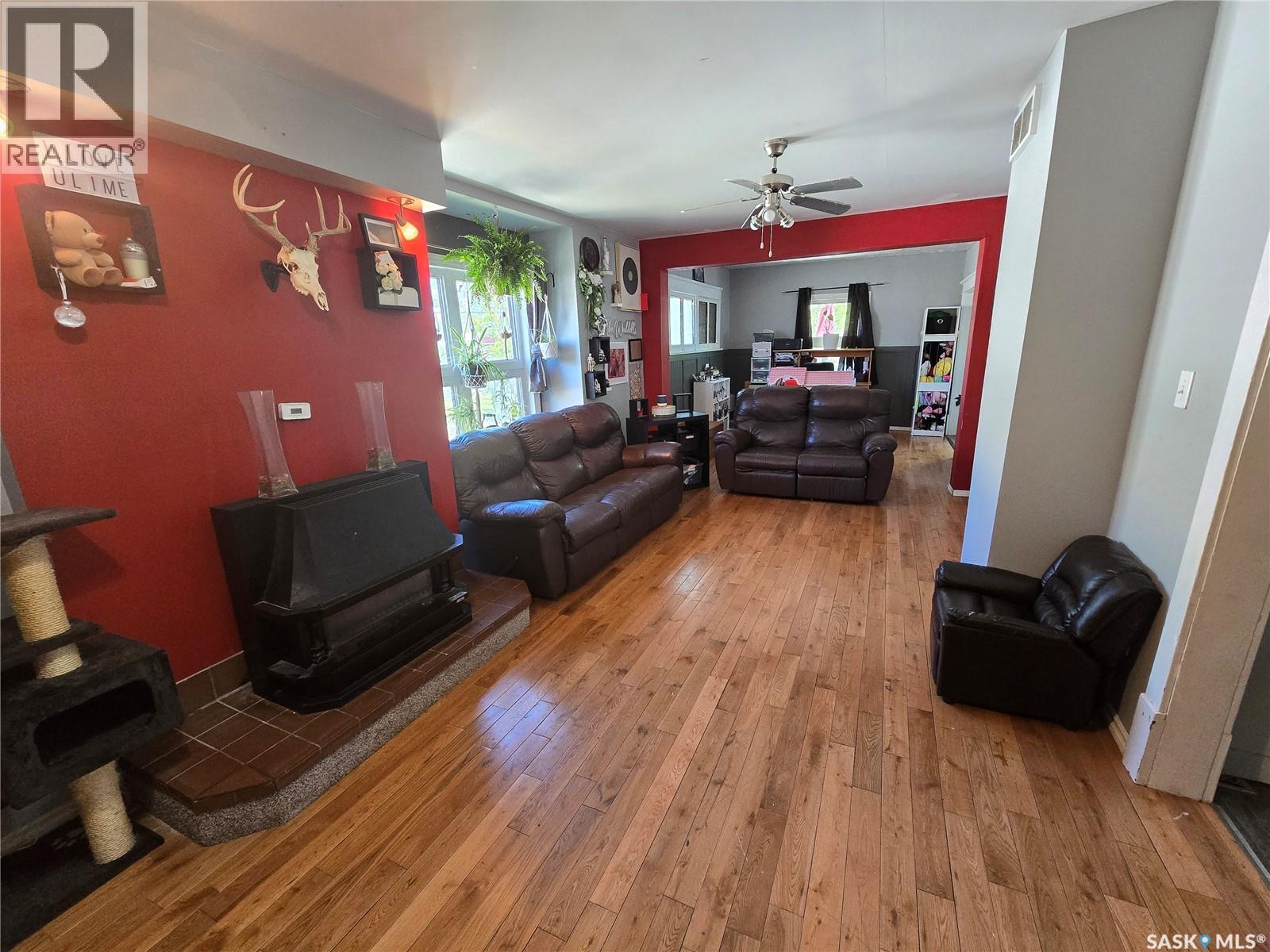 118 9th Street, Weyburn, Saskatchewan  S4H 1E7 - Photo 12 - SK007524