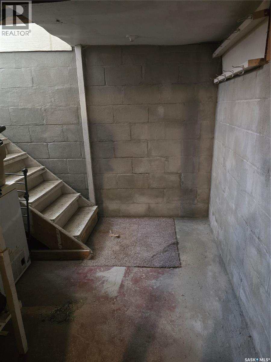 118 9th Street, Weyburn, Saskatchewan  S4H 1E7 - Photo 25 - SK007524
