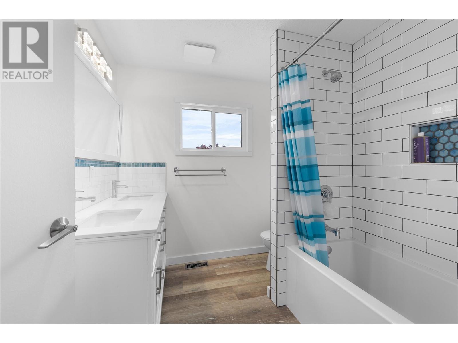 1821 Cedar Street, Creston, British Columbia  V0B 1G0 - Photo 5 - 10348491