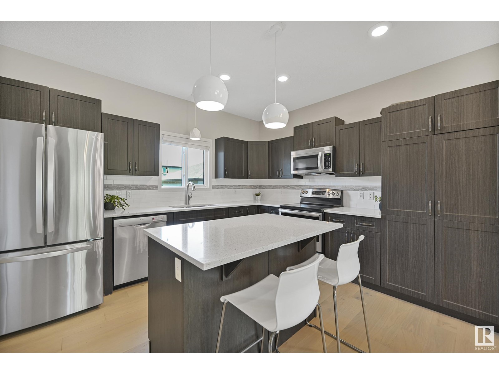 7218 Armour Cr Sw, Edmonton, Alberta  T6W 2N9 - Photo 9 - E4439001