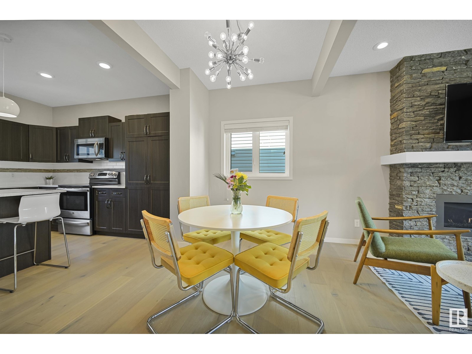 7218 Armour Cr Sw, Edmonton, Alberta  T6W 2N9 - Photo 8 - E4439001