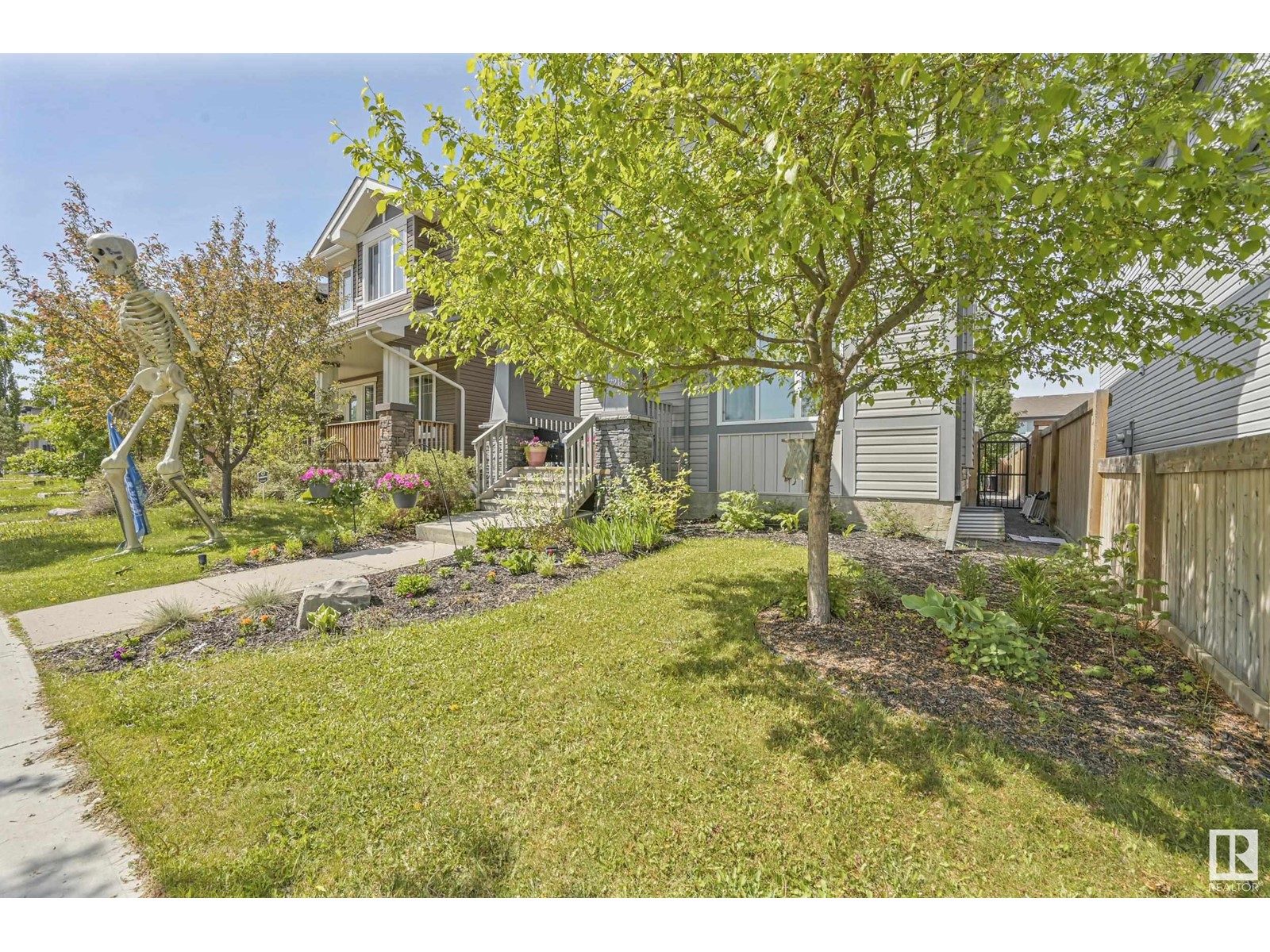 7218 Armour Cr Sw, Edmonton, Alberta  T6W 2N9 - Photo 4 - E4439001
