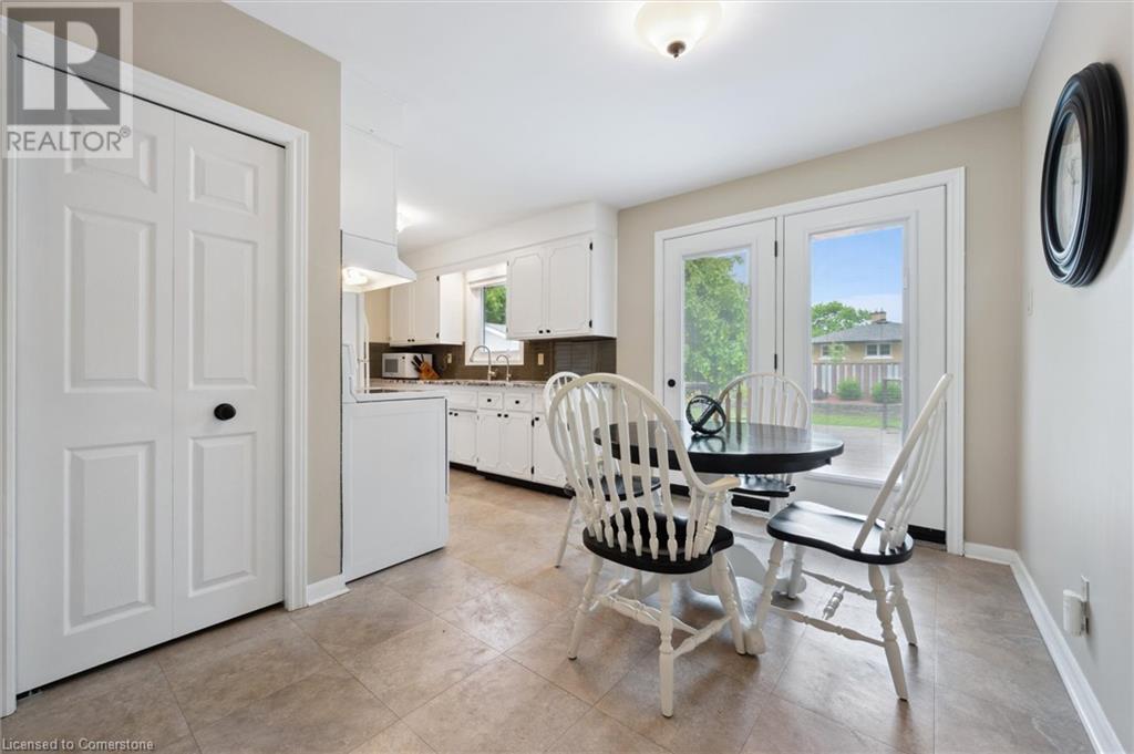 100 Burbank Road, Kitchener, Ontario  N2B 1E2 - Photo 4 - 40720719