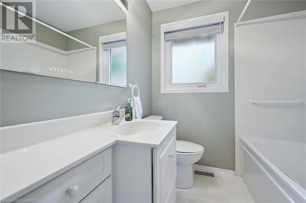 100 Burbank Road, Kitchener, Ontario  N2B 1E2 - Photo 9 - 40720719