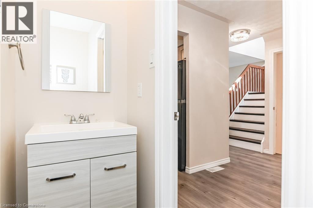 28 Windale Crescent, Kitchener, Ontario  N2E 3E7 - Photo 5 - 40735023