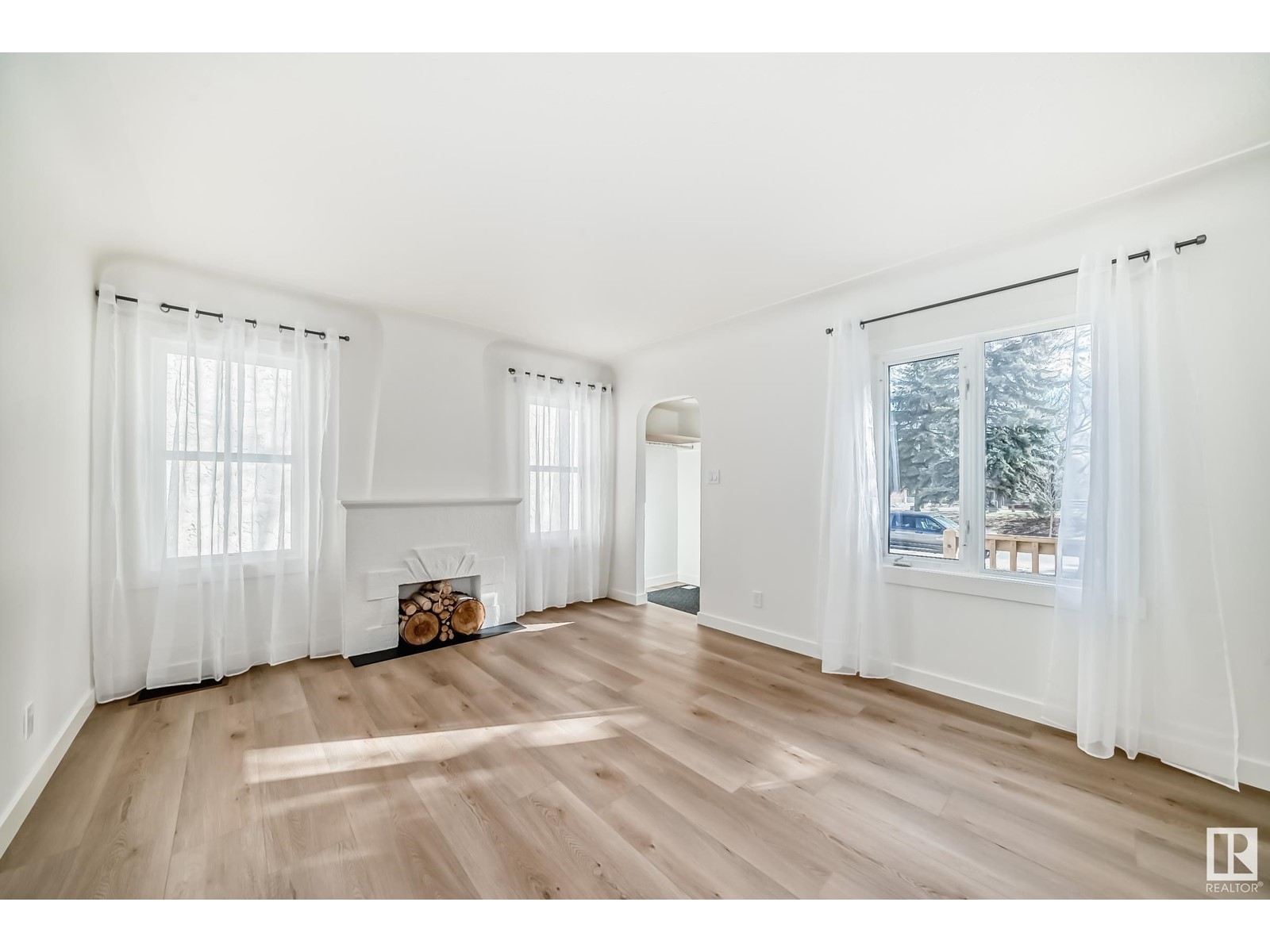11818 86 ST NW, Edmonton, Alberta