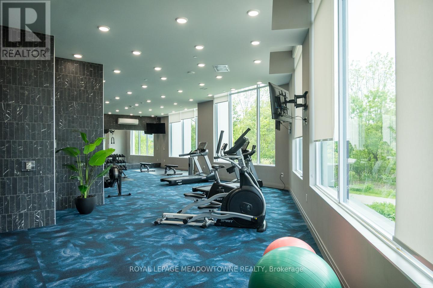 1301 - 71 Wyndham Street S, Guelph, Ontario  N1E 5R3 - Photo 47 - X12181036