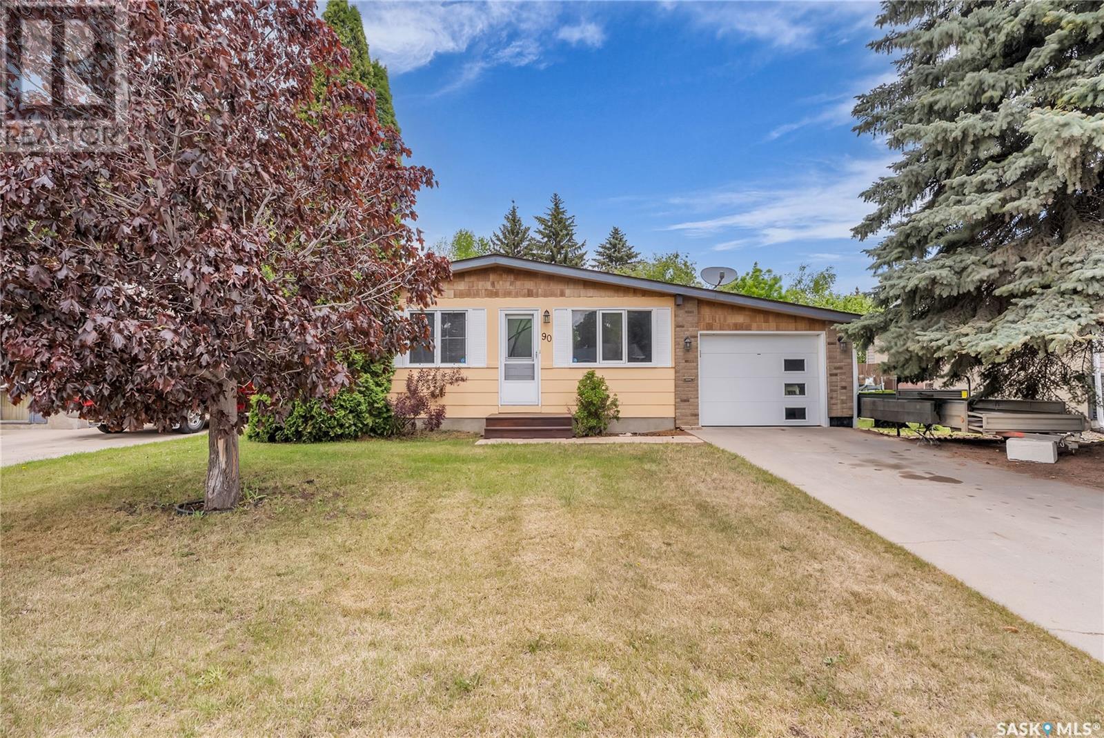 Property at 90 Churchill DRIVE image 1