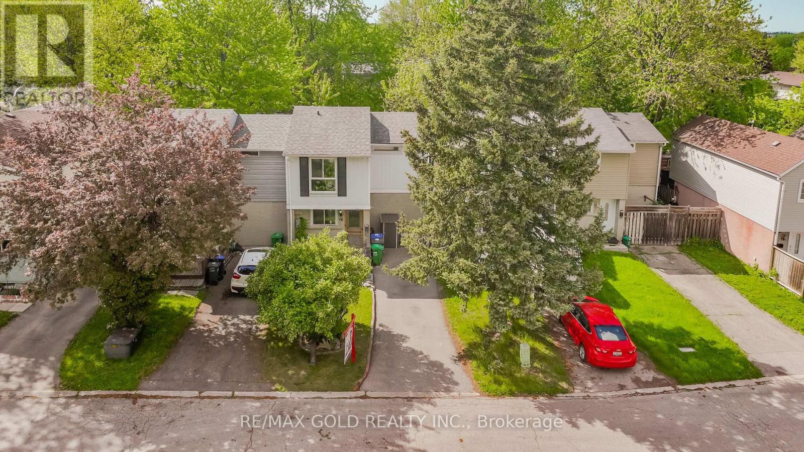 Property at 16 GATSBY SQUARE image 2